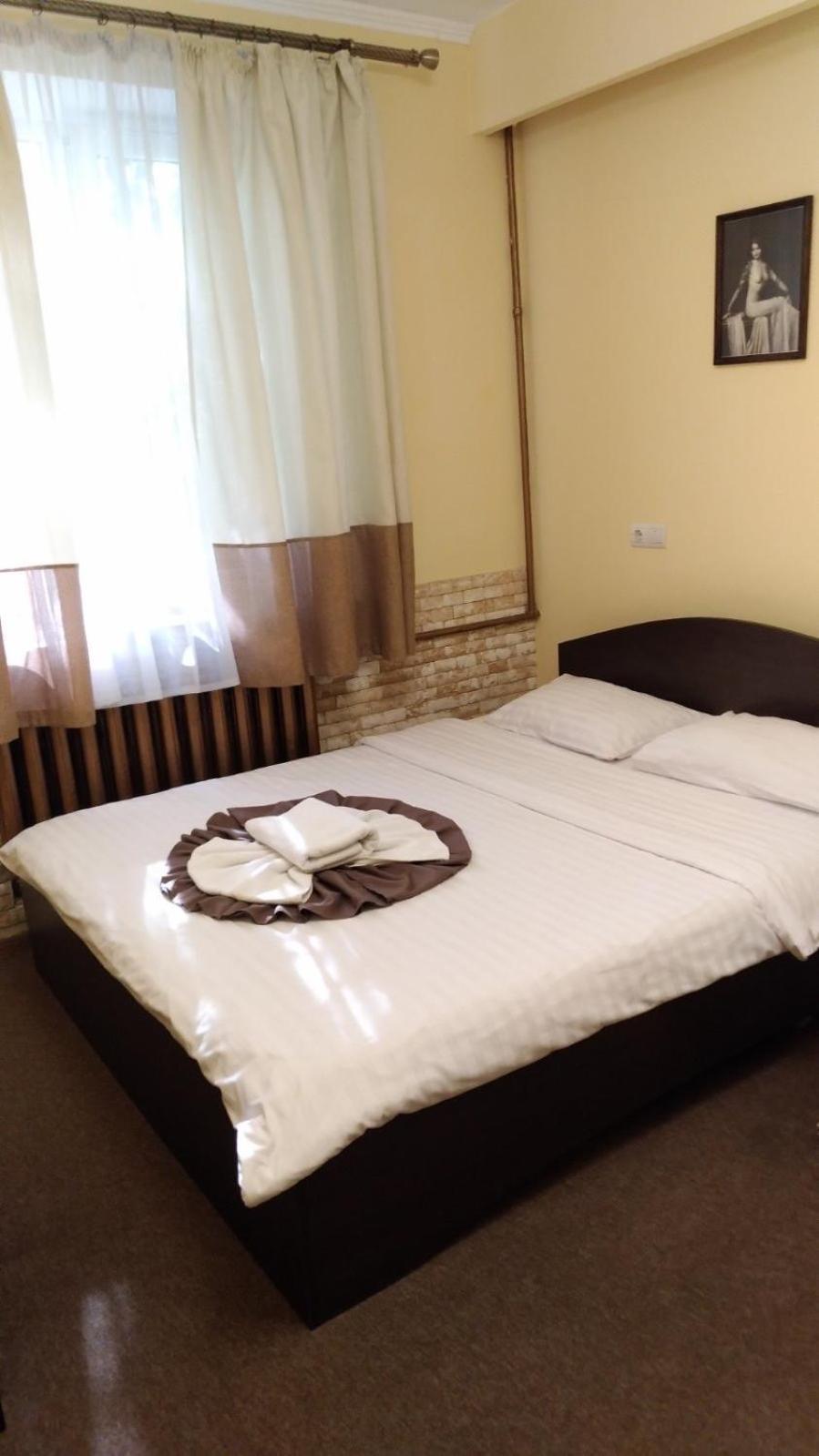 Hostel Skarbek'S Lwów Zewnętrze zdjęcie