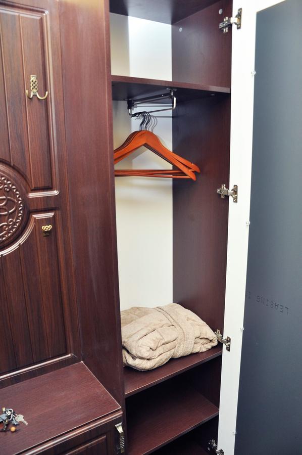 Hostel Skarbek'S Lwów Zewnętrze zdjęcie