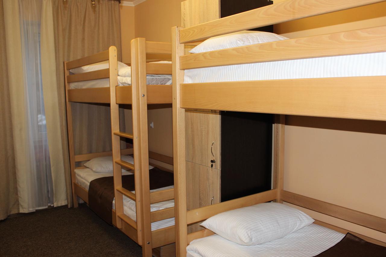 Hostel Skarbek'S Lwów Zewnętrze zdjęcie